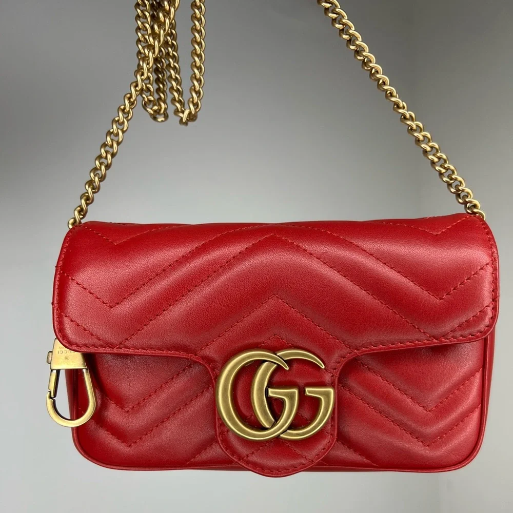 ✨SOLD✨ GG Marmont matelassé leather super mini bag - Picture 8 of 15